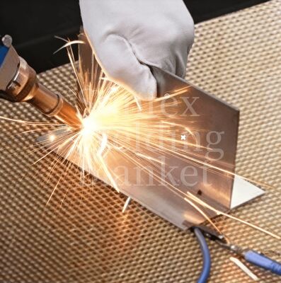 100% Fiberglass Welding Blanket with 550°C Heat Resistance and Acrylic Coating for Fire Protection